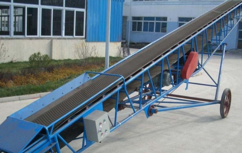 帶式輸送機都有哪些部分組成？